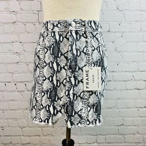 NWT FRAME Le Mini Split Front Python-Print Skirt New with tags